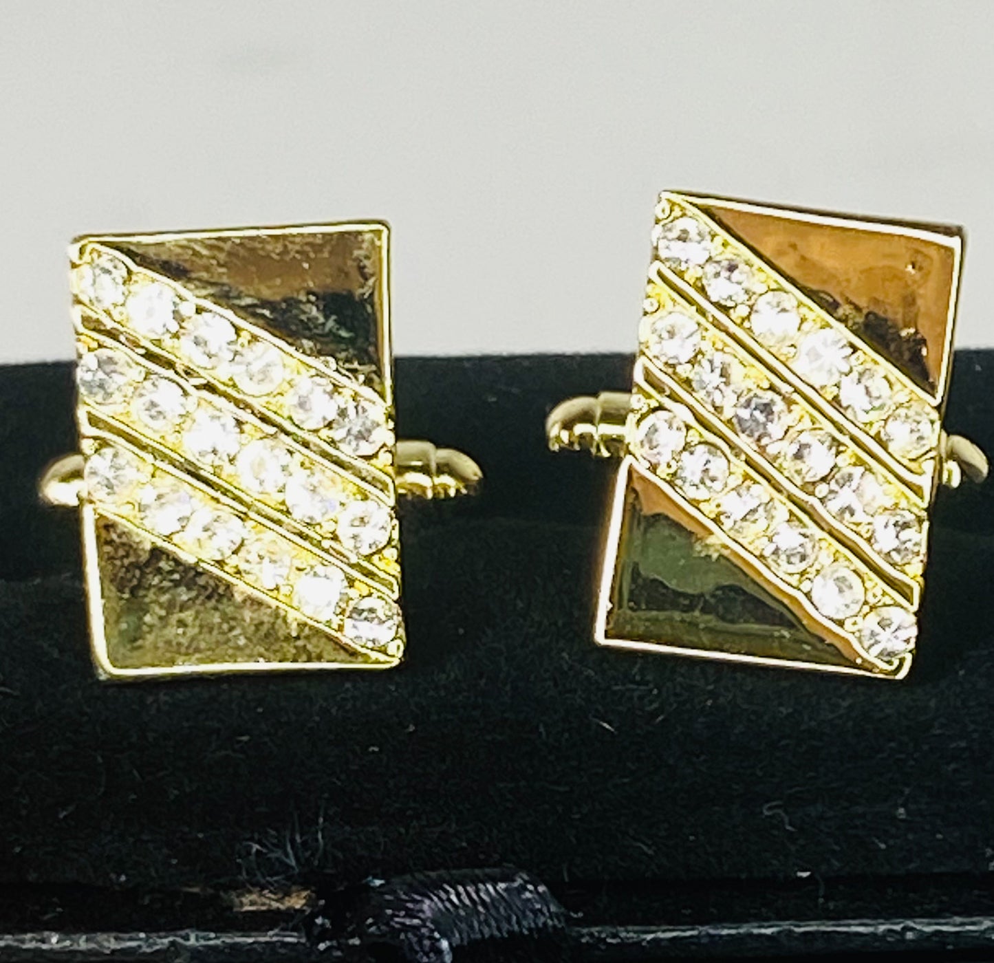 Men’s Gold & Rhinestone Cuff Links